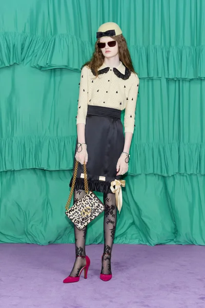 Look 33